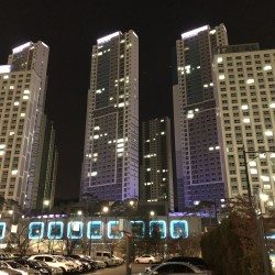 광명호반